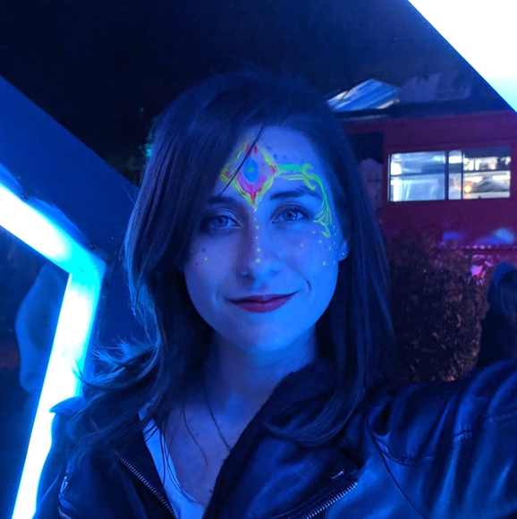 Meet your Posher, Mallie - Picture 1 of 1